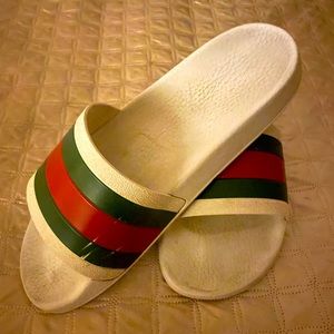 GUCCI Signature Striped slides… (Authentic)